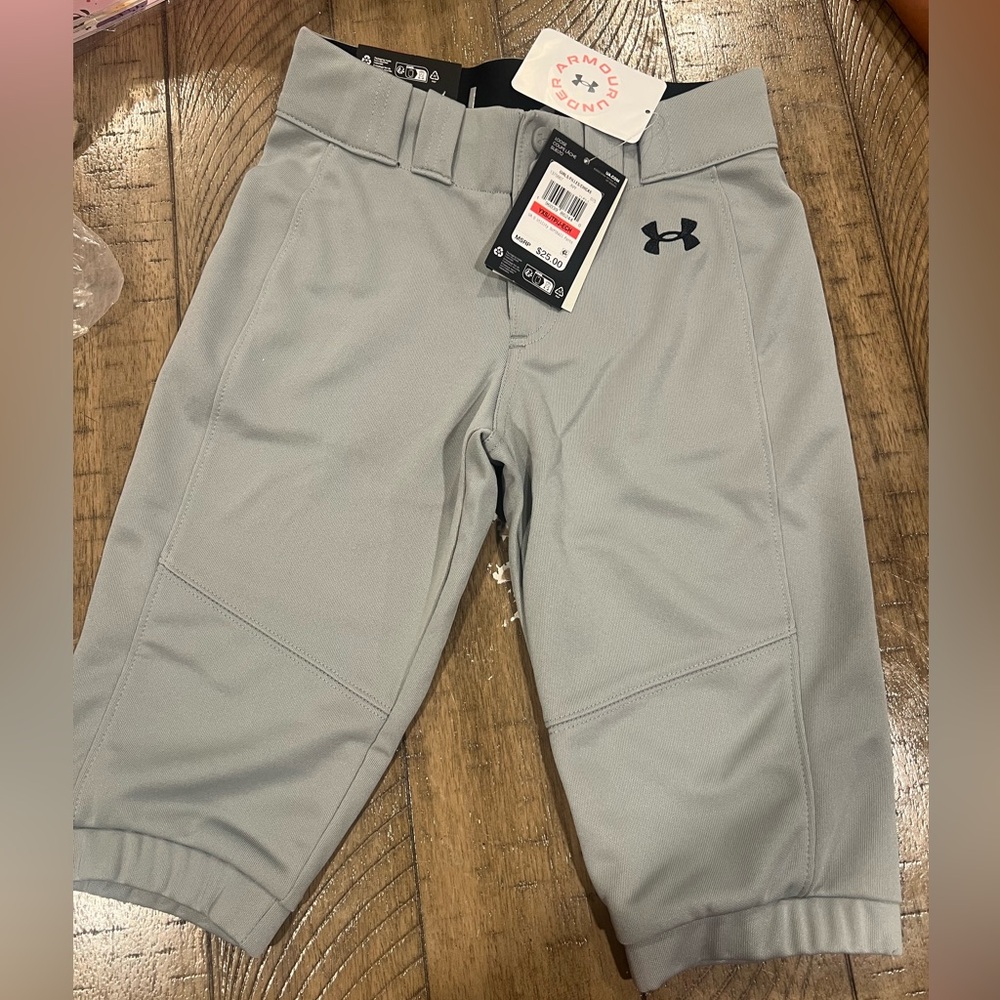 Under Armour girls Gray Athletic softball 🥎 Pants